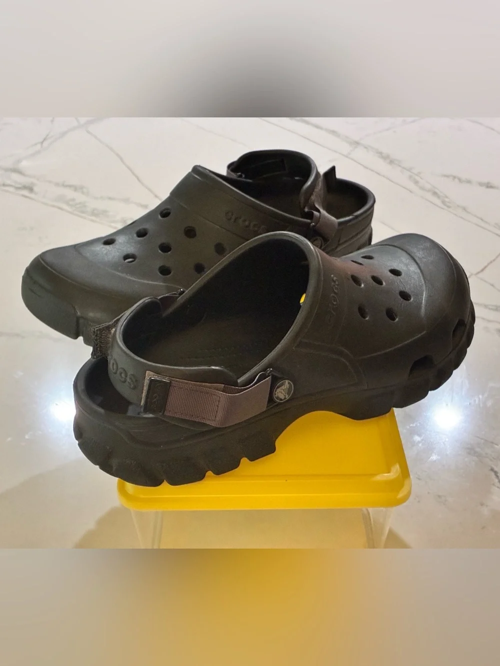 Crocs Men’s 12M Navy Like New
